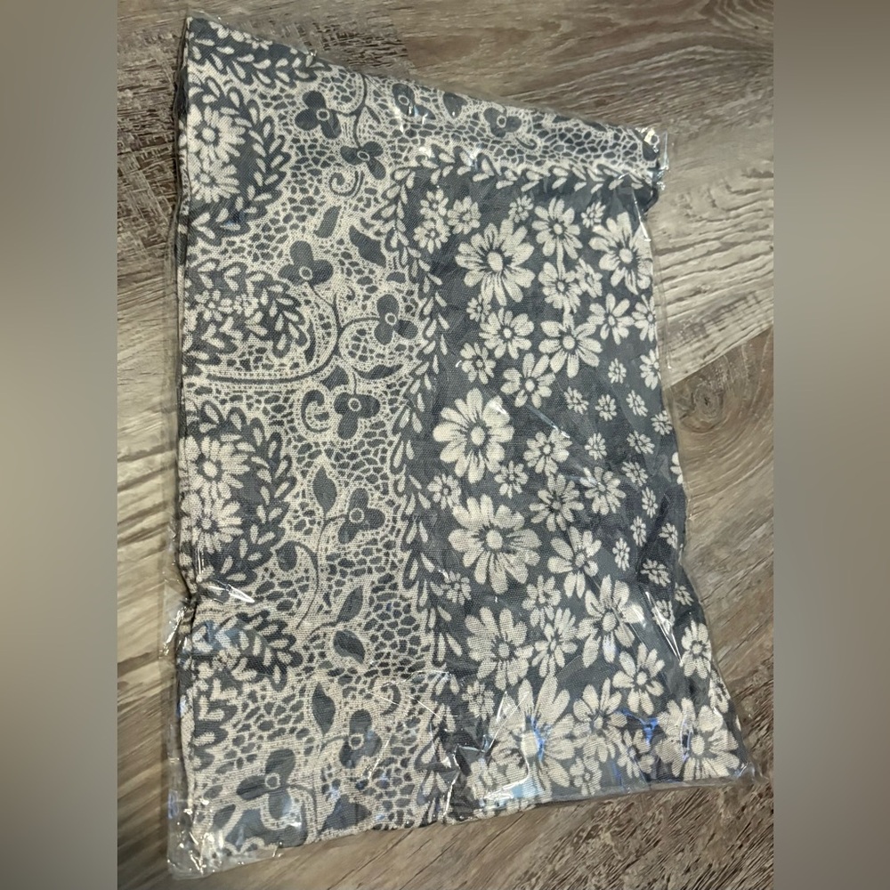 Women’s Floral Scarf
